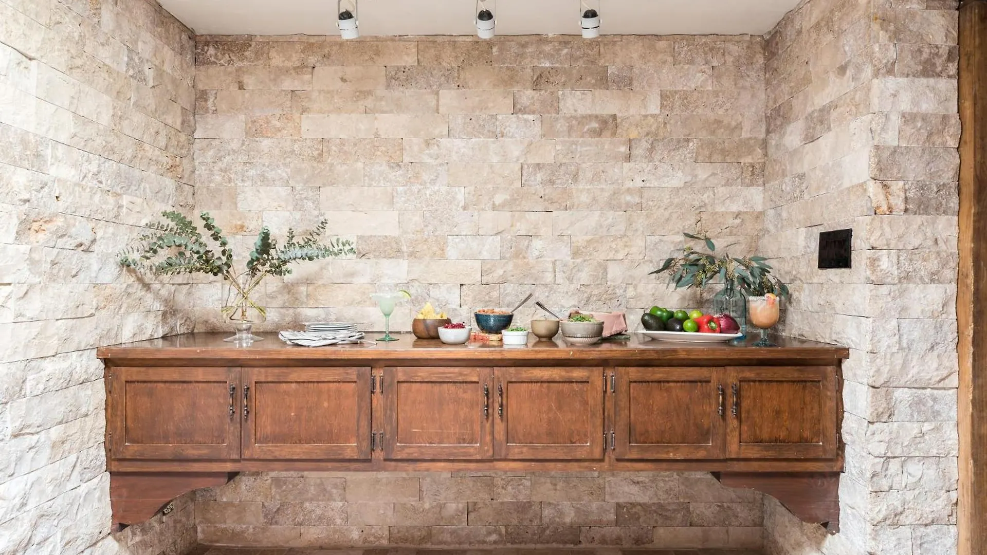 La Casona By Avantstay Gorgeous Spanish Style Oasis W Historic Charm Pool Phoenix