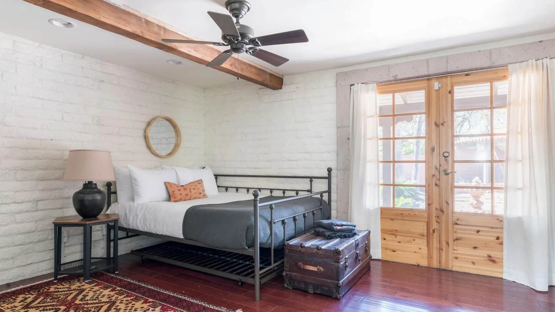 La Casona By Avantstay Gorgeous Spanish Style Oasis W Historic Charm Pool Phoenix United States