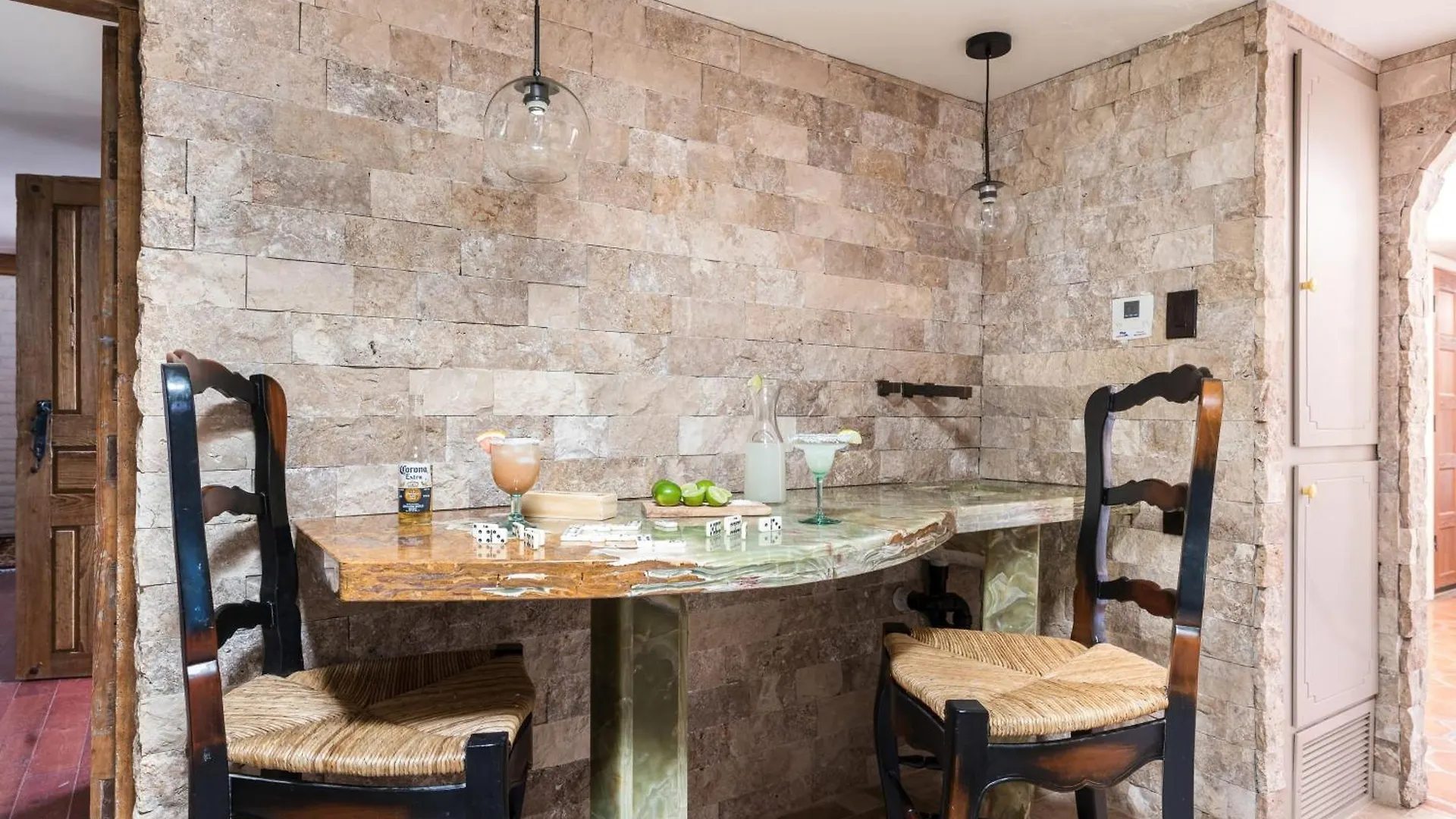 La Casona By Avantstay Gorgeous Spanish Style Oasis W Historic Charm Pool Phoenix United States
