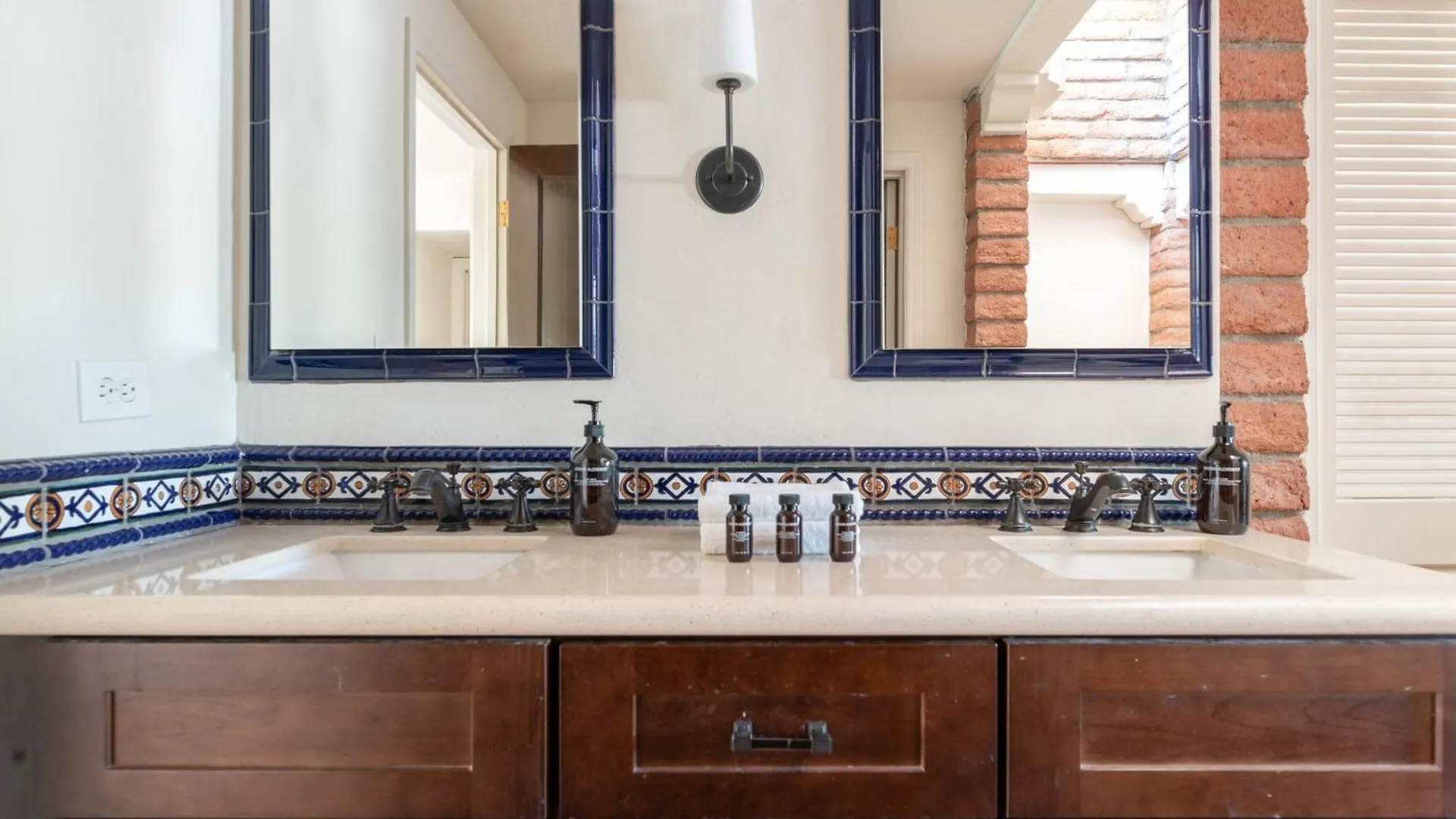 La Casona By Avantstay Gorgeous Spanish Style Oasis W Historic Charm Pool Phoenix